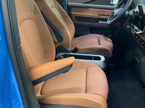 New 2025 Volkswagen ID. Buzz Pro S image 8