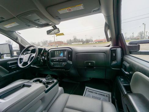 Used 2019 Chevrolet Silverado 2500 W/T w/ WT Convenience Package AWD/4WD image 15
