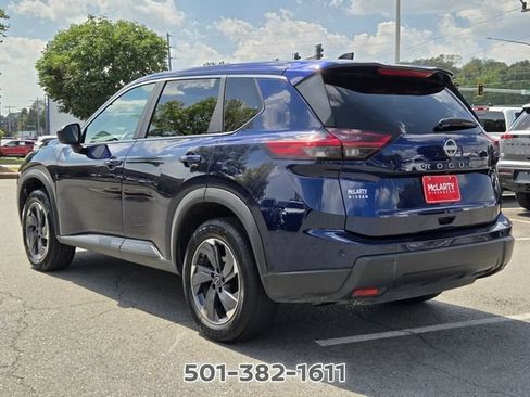 Used 2025 Nissan Rogue SV FWD image 3