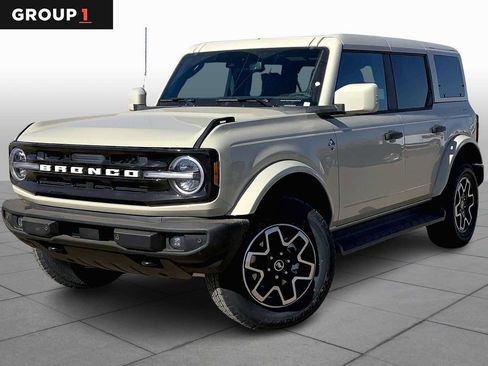 New 2026 Ford Bronco Outer Banks AWD/4WD image 1