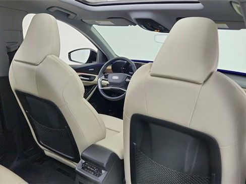 Used 2025 Audi Q6 e-tron Premium Plus w/ Premium Plus image 27