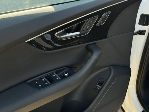 Used 2022 Audi Q7 3.0T Premium image 19