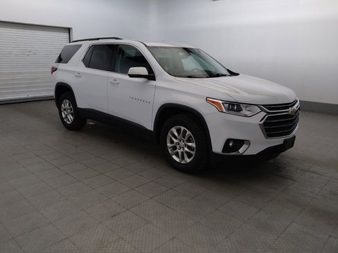 Used 2020 Chevrolet Traverse LT w/ Driver Confidence II Package AWD/4WD image 11