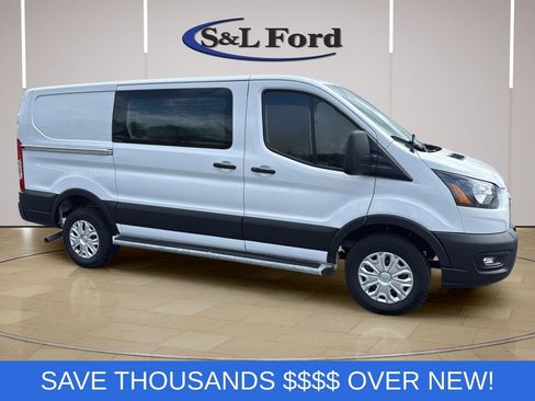 Certified 2025 Ford Transit 250 Low Roof w/ Exterior Upgrade Package RWD image 10