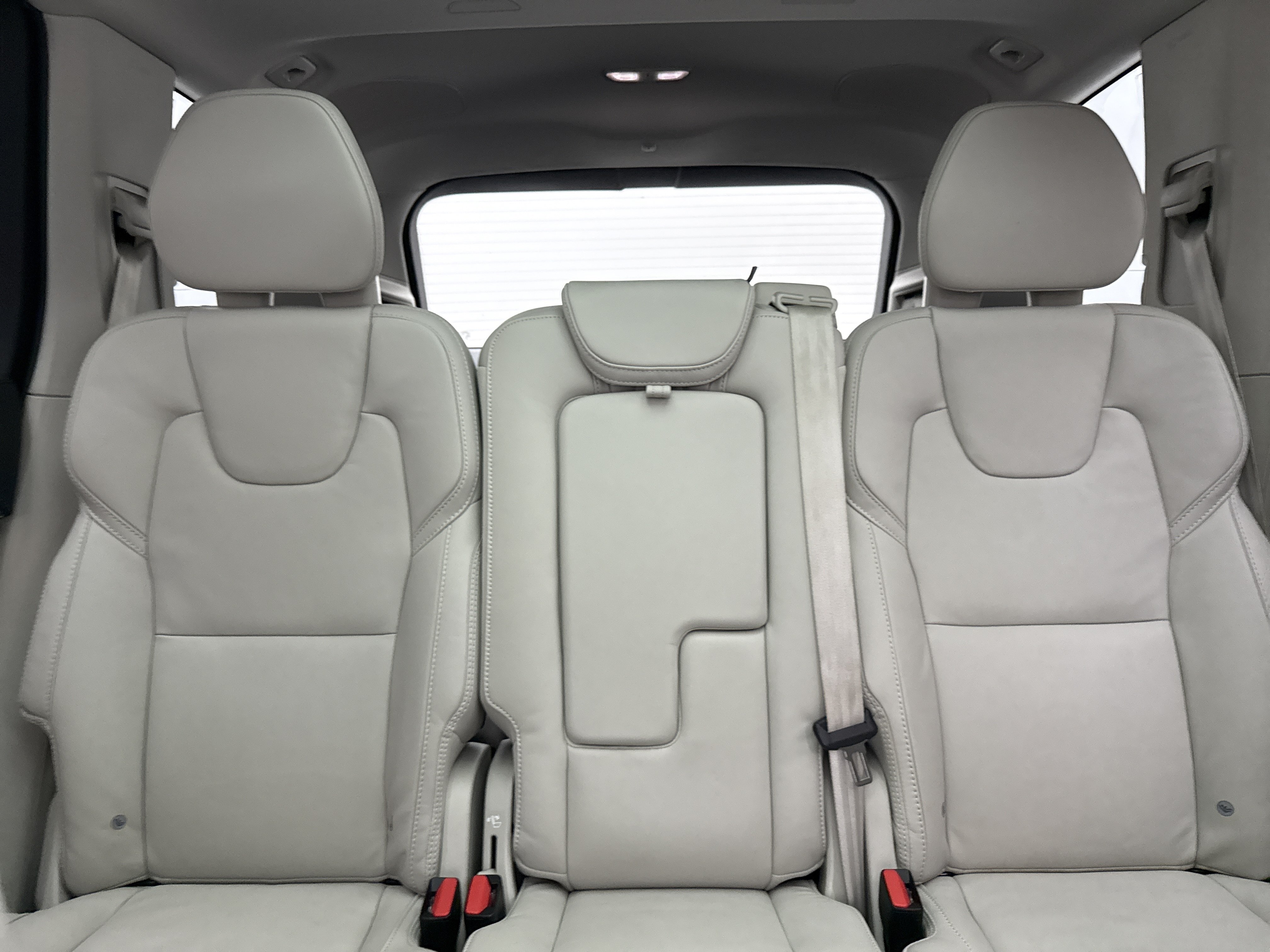 Certified 2024 Volvo XC90 B6 Ultimate w/ Protection Package Premier AWD/4WD image 26