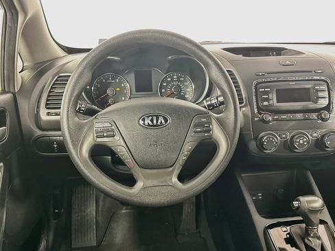 Used 2018 Kia Forte LX FWD image 17