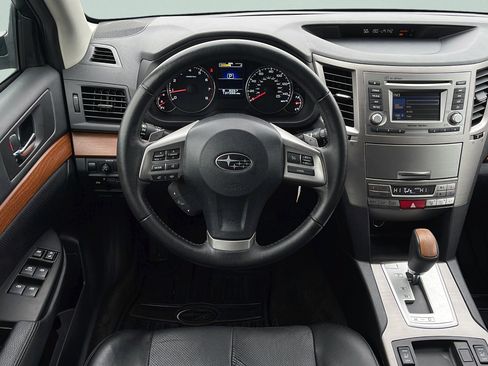 Used 2013 Subaru Outback 2.5i Limited image 10