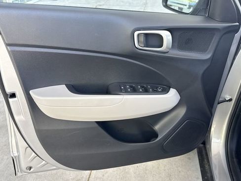New 2026 Hyundai Venue SEL FWD image 10