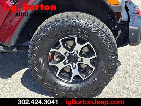 Used 2021 Jeep Wrangler Unlimited Rubicon AWD/4WD image 8