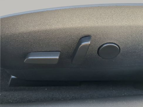 Used 2018 Tesla Model 3 Long Range image 48