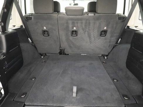 Used 2020 Jeep Wrangler Unlimited Sport image 21