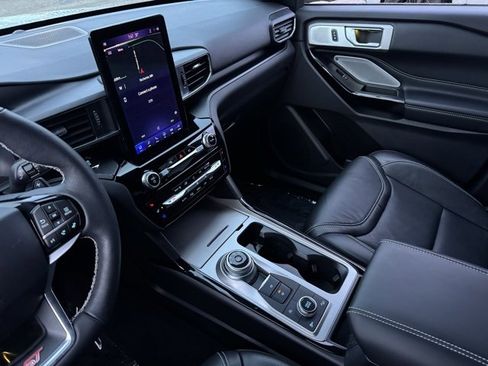 Certified 2022 Ford Explorer ST w/ Equipment Group 401A image 17