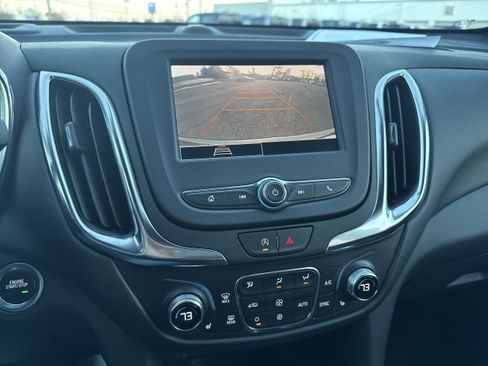 Used 2022 Chevrolet Equinox LT image 15