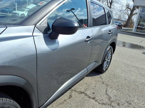 Used 2023 Nissan Rogue S AWD/4WD image 5