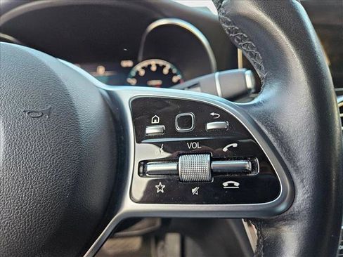 Used 2021 Mercedes-Benz C 300 Sedan image 8