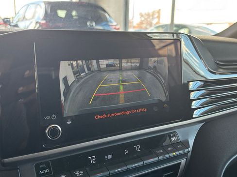 Used 2025 Toyota Camry LE image 17