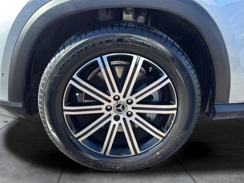 Certified 2024 Mercedes-Benz GLE 450 4MATIC image 9