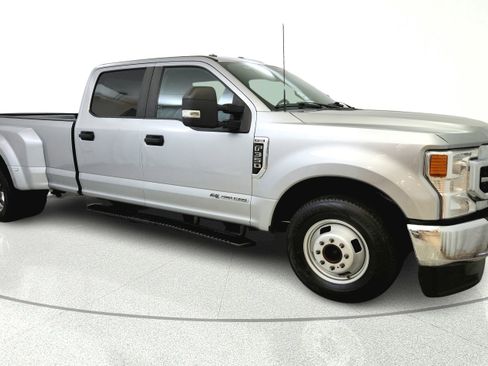 Used 2022 Ford F350 XL w/ STX Appearance Package RWD image 7