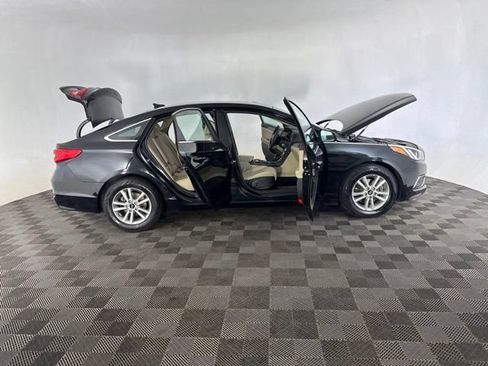 Used 2017 Hyundai Sonata SE FWD image 13