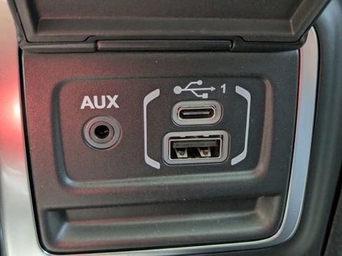 New 2025 Jeep Gladiator Sport image 19