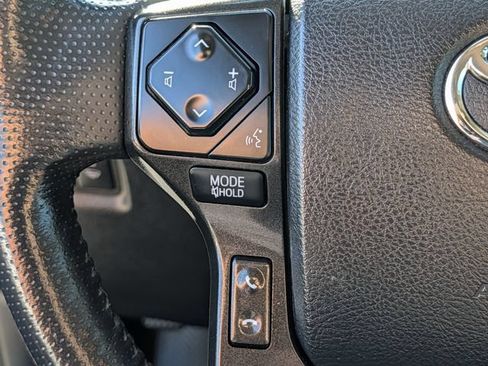 Used 2024 Toyota 4Runner TRD Off-Road Premium AWD/4WD image 23
