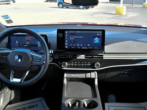 Used 2024 Honda Prologue EX image 40