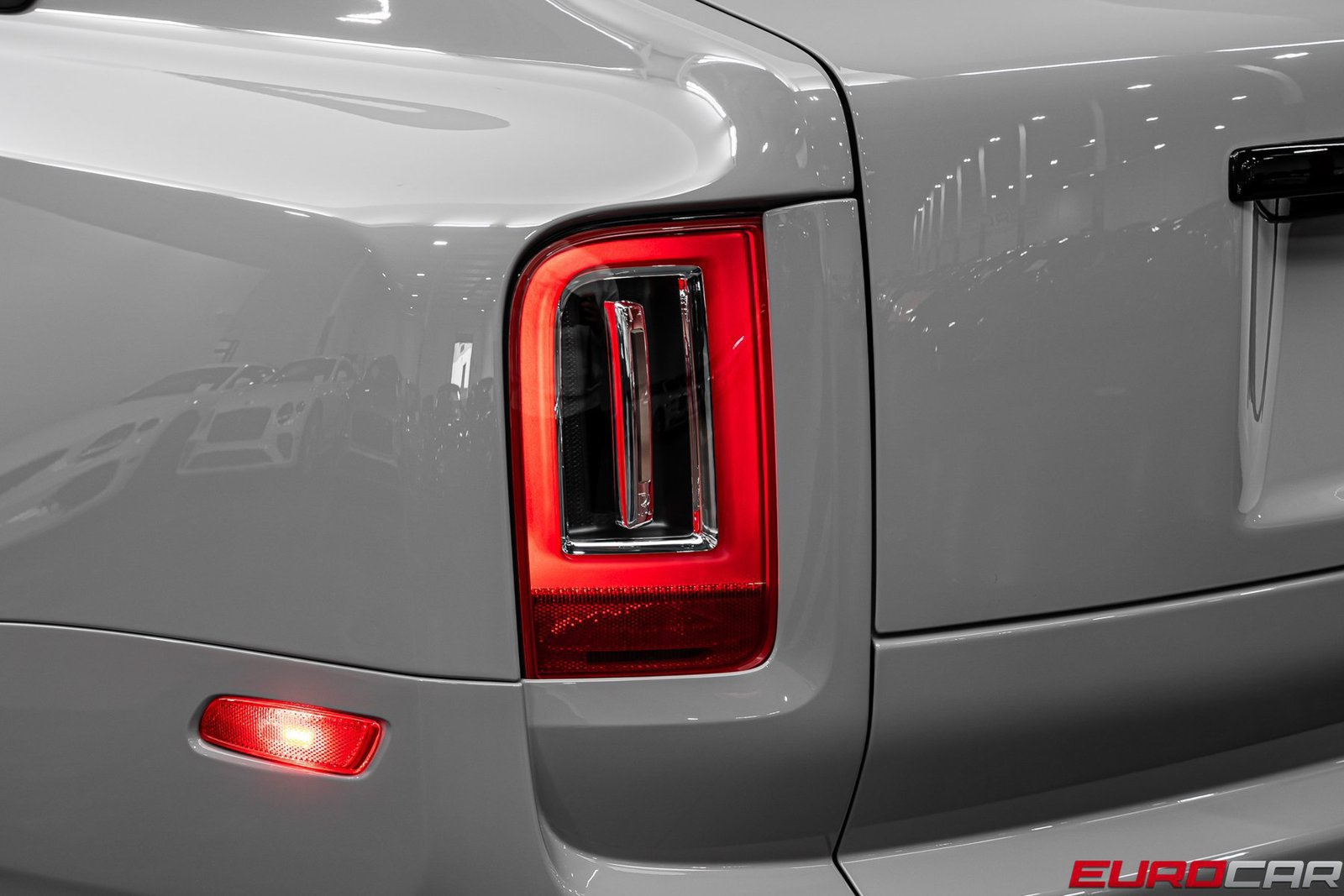 Used 2024 Rolls-Royce Cullinan AWD/4WD image 19