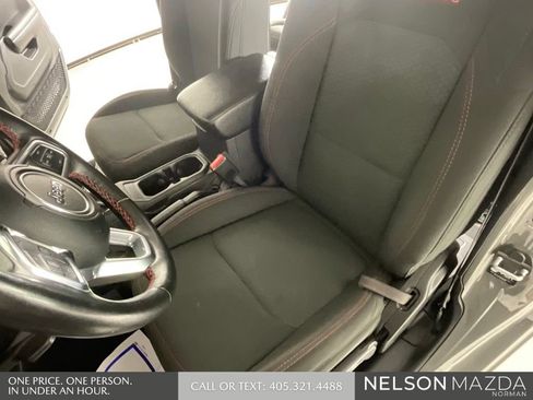 Used 2021 Jeep Gladiator Rubicon AWD/4WD image 24