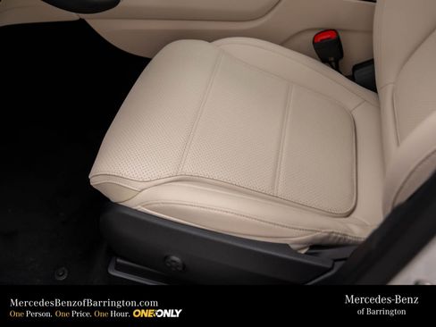 New 2026 Mercedes-Benz GLC 300 4MATIC image 19