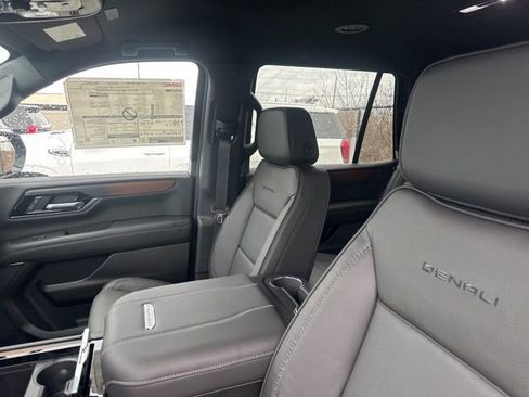 New 2026 GMC Yukon Denali image 20