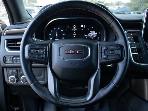 Used 2023 GMC Yukon XL AT4 image 9