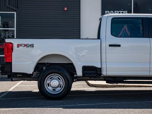 Used 2025 Ford F250 XL w/ FX4 Off-Road Package AWD/4WD image 39