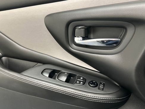 Certified 2023 Nissan Murano SV w/ SV Midnight Edition Package AWD/4WD image 17