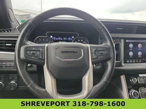 Used 2021 GMC Yukon XL Denali w/ Denali Premium Package AWD/4WD image 11