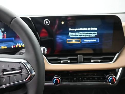 New 2026 Chevrolet Equinox ACTIV AWD/4WD image 28