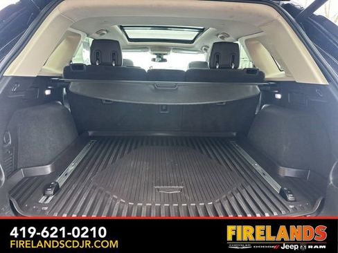 Used 2018 Cadillac XT5 Premium Luxury w/ Driver Assist Package image 15