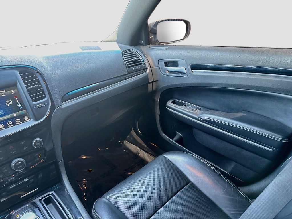 Used 2022 Chrysler 300 S w/ Comfort Group RWD image 25