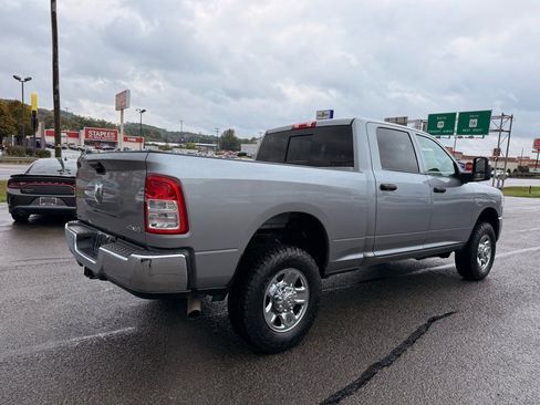 Used 2024 RAM 2500 Tradesman w/ Chrome Appearance Group image 6