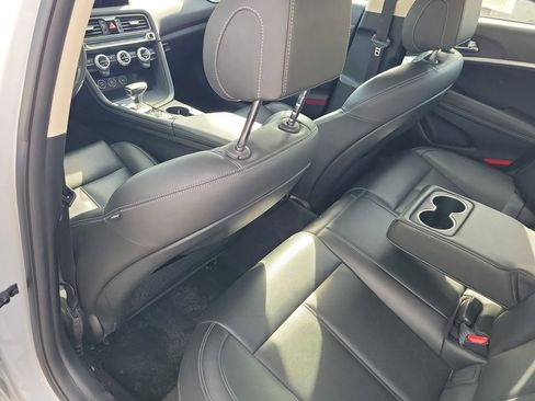 Used 2023 Genesis G70 2.0T AWD/4WD image 7