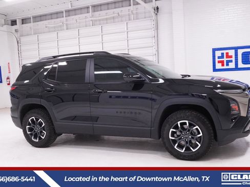 Used 2025 Chevrolet Equinox ACTIV w/ Safety and Technology Package FWD image 4