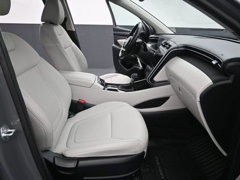 Used 2024 Hyundai Tucson SEL w/ Convenience Package FWD image 16