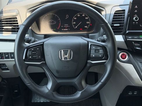 Used 2025 Honda Odyssey EX-L image 23