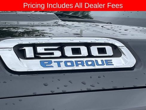 Used 2022 RAM 1500 Big Horn AWD/4WD image 3