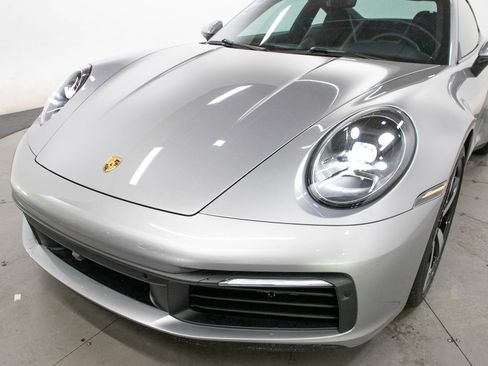 Used 2024 Porsche 911 Carrera S w/ Premium Package RWD image 29