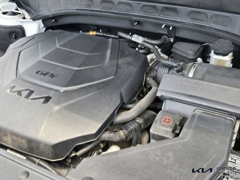 Certified 2023 Kia Telluride S w/ S Sunroof Package AWD/4WD image 19