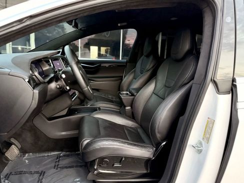 Used 2016 Tesla Model X 75D image 18