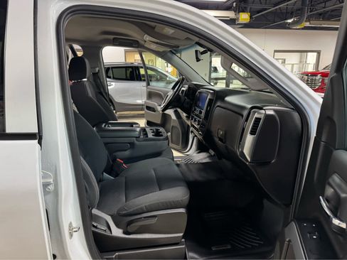 Used 2018 Chevrolet Silverado 1500 LT w/ All Star Edition AWD/4WD image 10