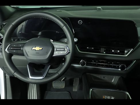 Used 2026 Chevrolet Equinox LT w/ Convenience Package II image 16