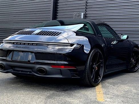Used 2023 Porsche 911 Targa 4 GTS image 12