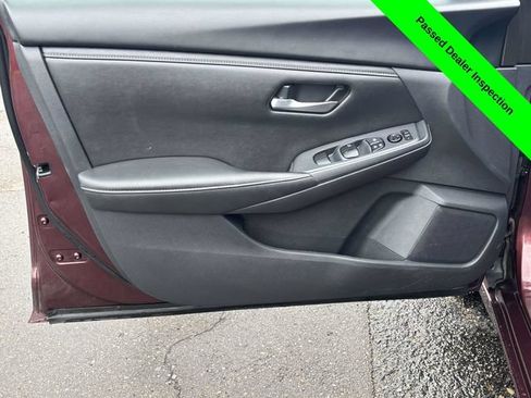 Used 2024 Nissan Sentra SV FWD image 9